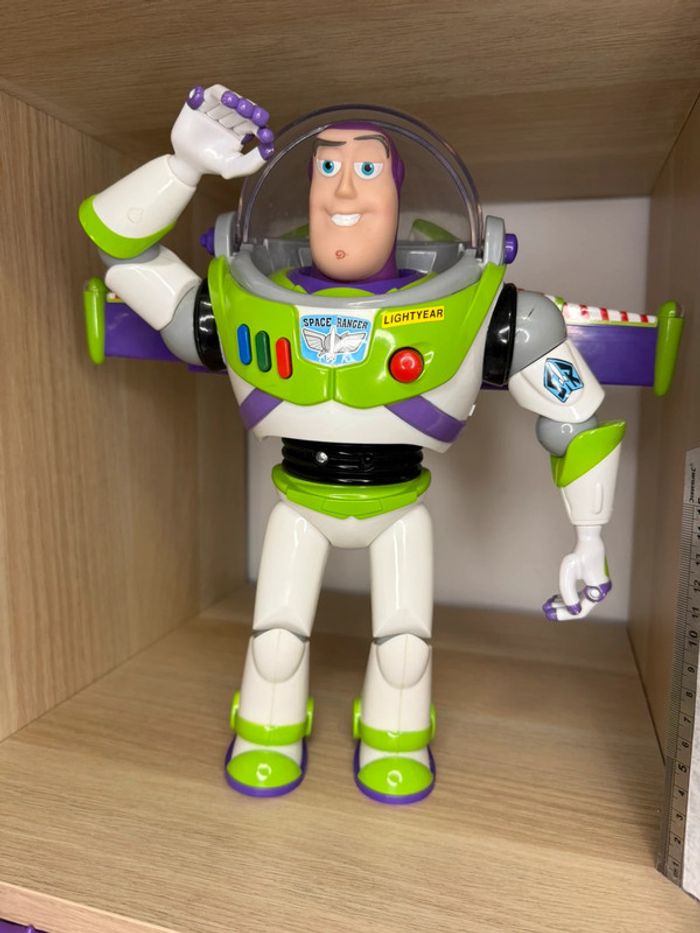 Buzz Disneyland Paris toy story
