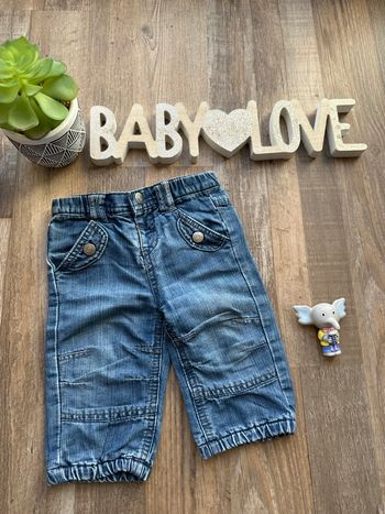 - Jean Tape a l’œil     - 9 mois - Très bon état