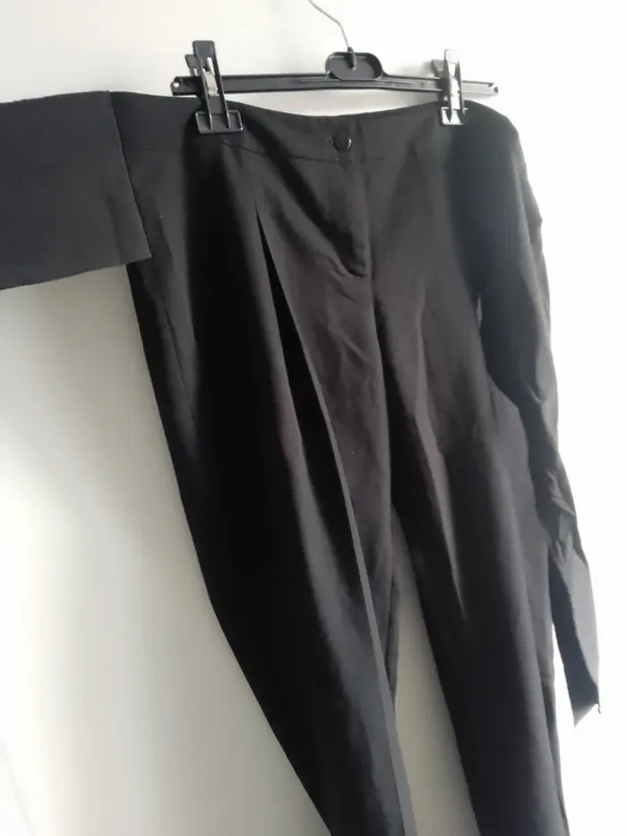 Pantalon noir taille 42 - photo numéro 2