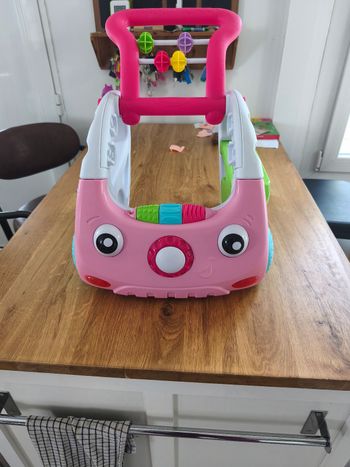 Trotteur/ aide à la marche