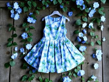 JACADI – ROBE FILLE MOTIF TULIPES BAS ÉVASÉ & NOMBREUX PLIS PLATS A LA TAILLE 6A