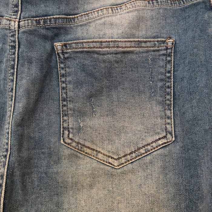 Mini jupe en jean clair - photo numéro 5