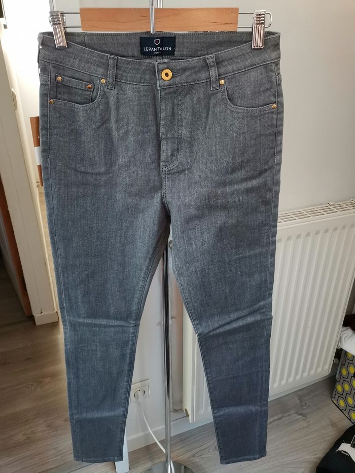 Jean LePantalon gris T40 neuf