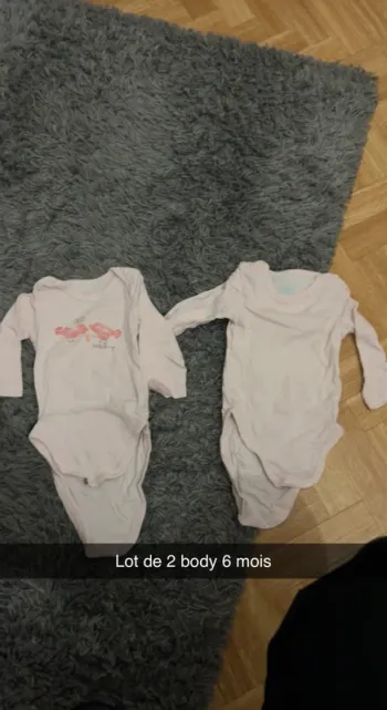 Lot de 2 body 6 mois