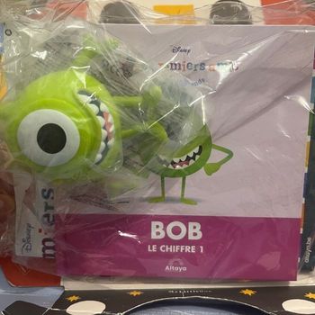 Livre Disney mes premiers amis  sous blister , inclus la figurine 