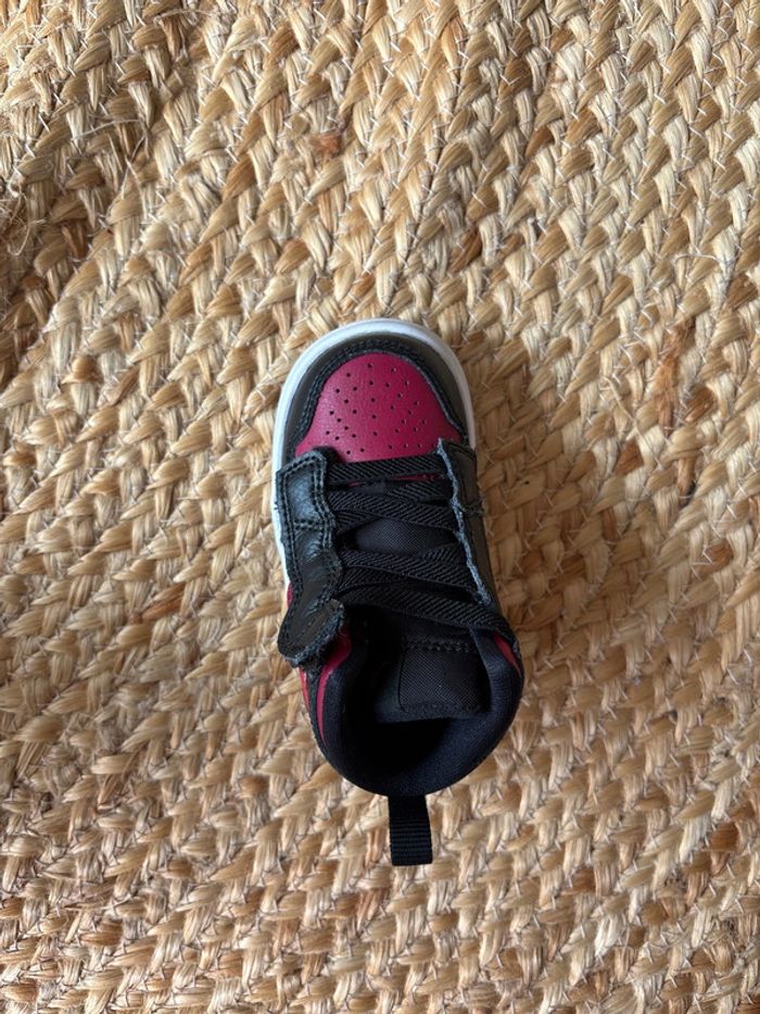 Nike Air Jordan Bébé taille 21 - photo numéro 11