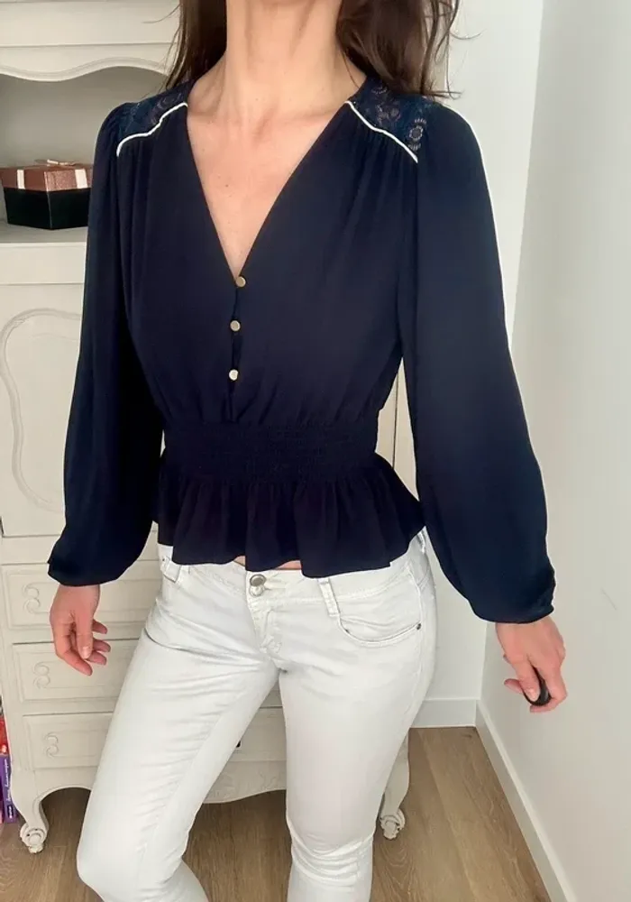 Très belle blouse , top Morgan bleu foncé et doré taille 36 , S , 1 - photo numéro 6