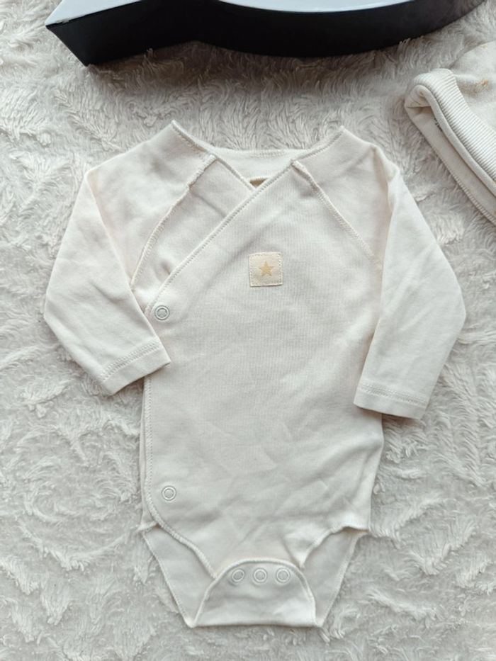 Ensemble 3 pièces (body manches longues+legging avec pied+bonnet) Mixte 1 mois mouton - photo numéro 3