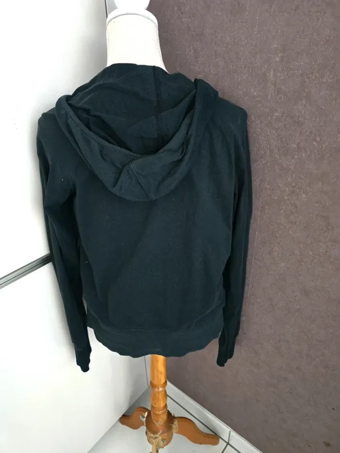 Veste à capuche Reebok taille L très bon état - photo numéro 2