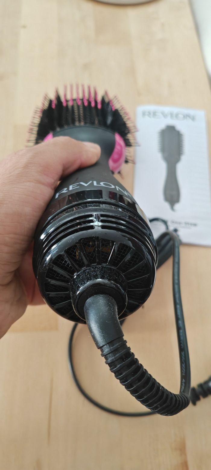 Brosse soufflante coiffante séchante Revlon Neuve - photo numéro 7