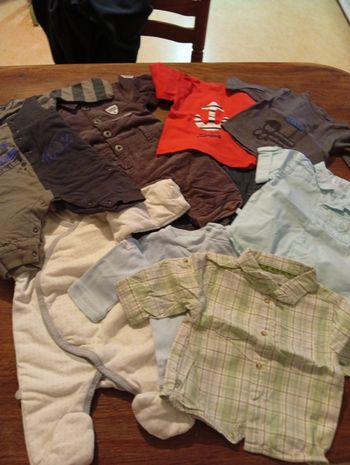 Lot de 9 pièces taille 1 mois marque obaībi