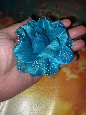 Pince à cheveux en forme de rose 