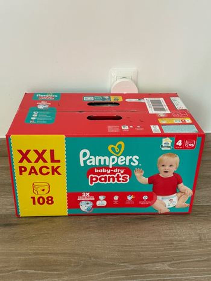 Couche Pampers pants taille 4 neuf
