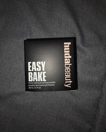 Hudabeauty easy bake