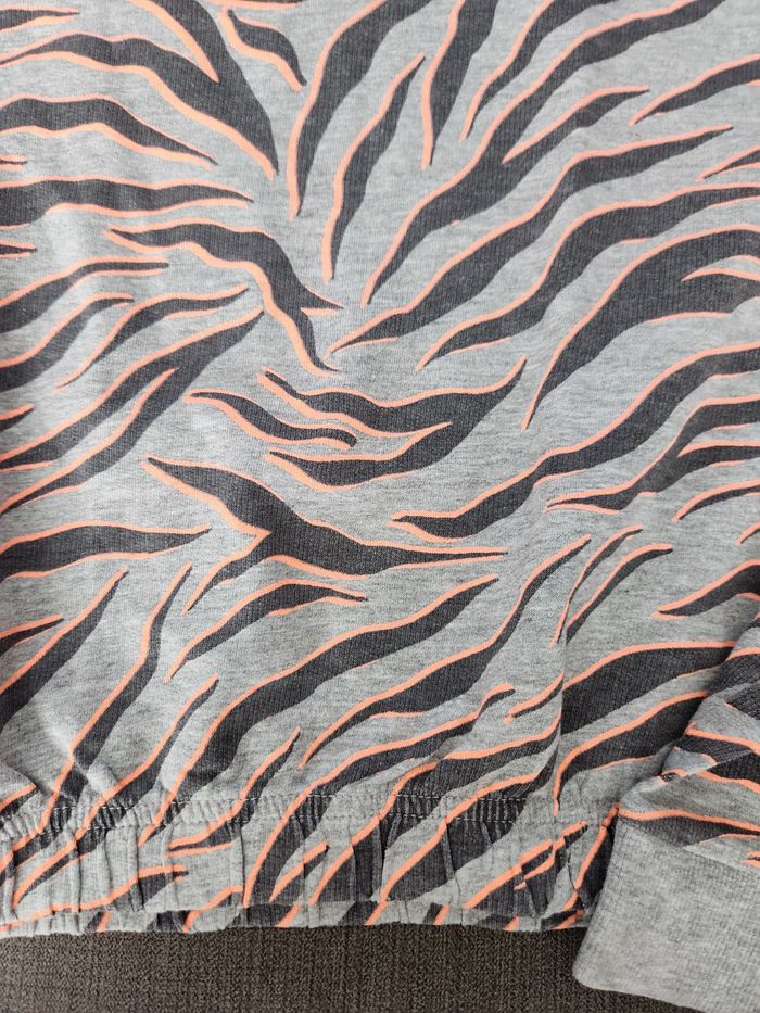 Pull gris - photo numéro 2