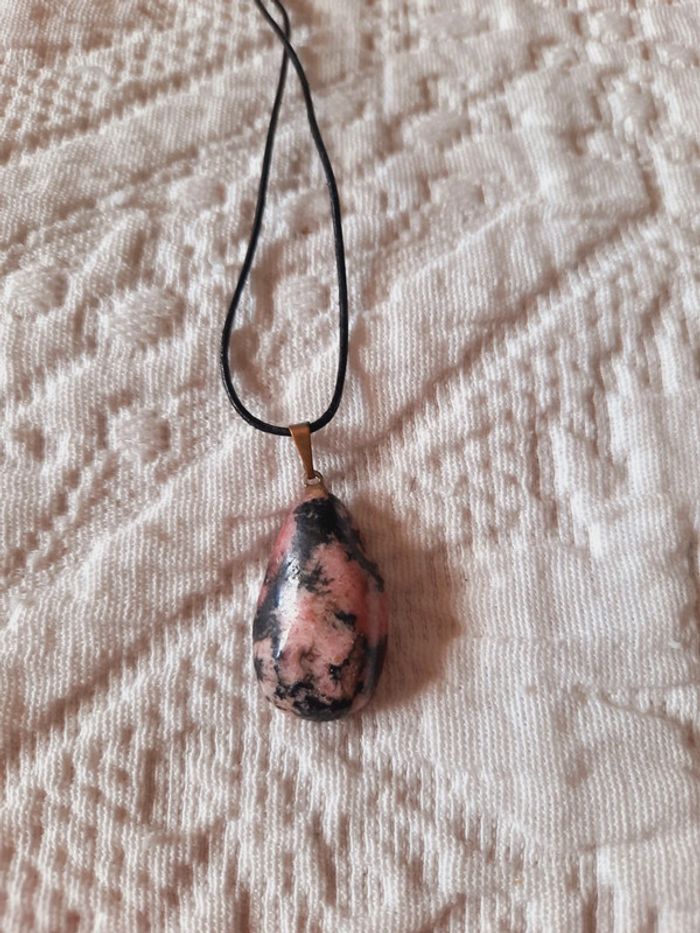Pendentif rhodonite ovale