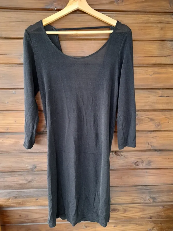 Robe dos nu