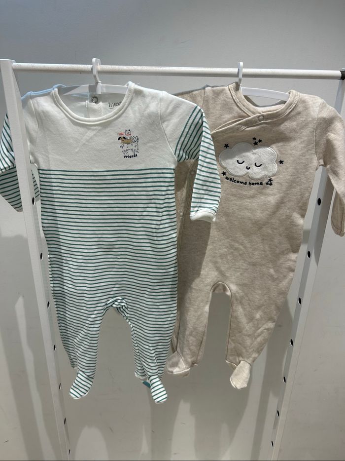 Lot de 2 pyjamas bébé. - photo numéro 2