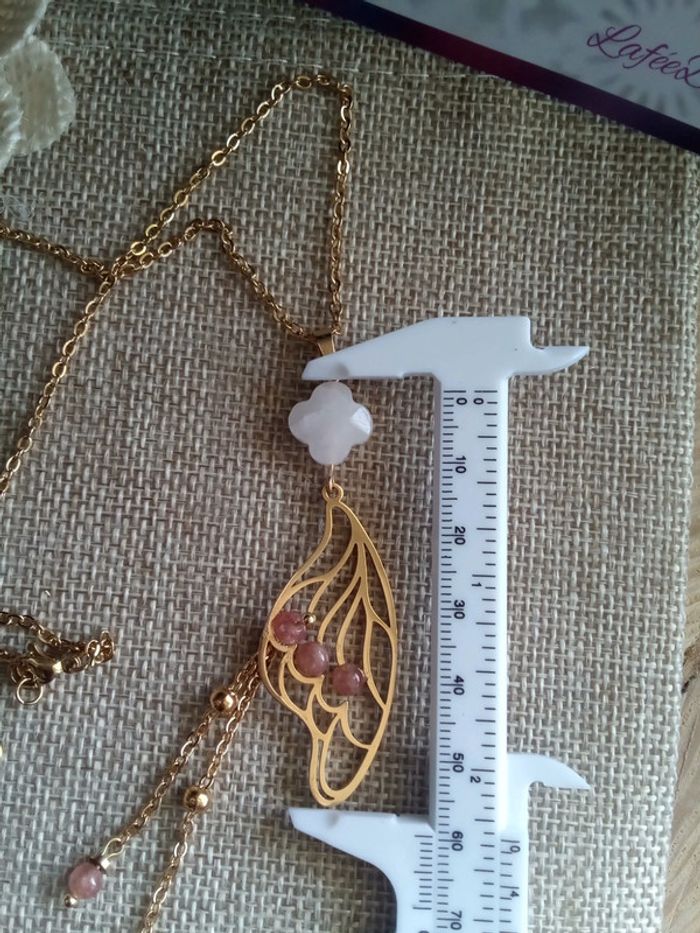 Collier ailes de papillon avec pierre de quartz et pierre du soleil - photo numéro 4