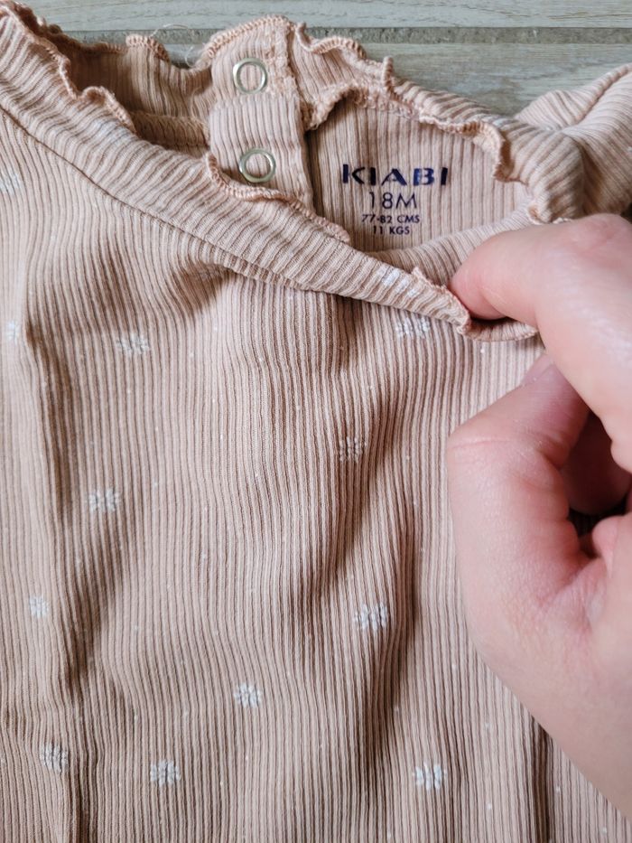 Lot de 4 t-shirts manches longues  taille 18 mois - photo numéro 10