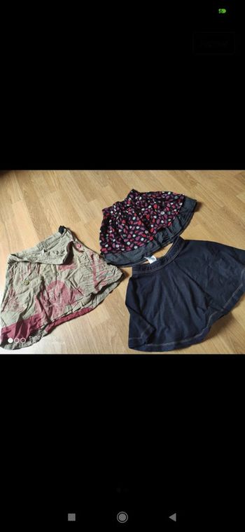 Lot jupes été automne 3 ans