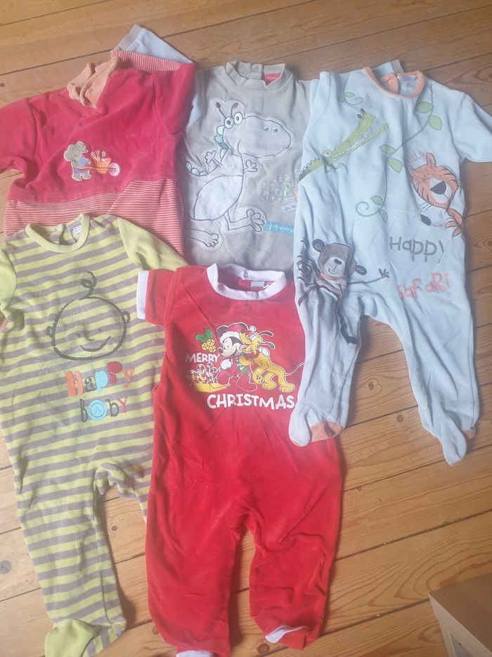 5 pyjamas