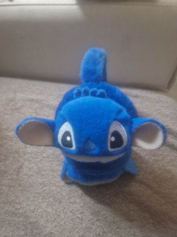 Cache oreille stitch