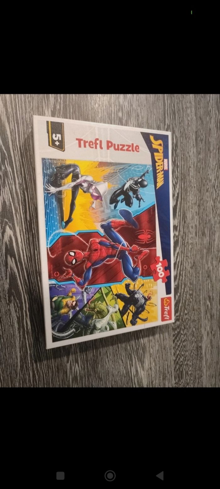 Puzzle spiderman