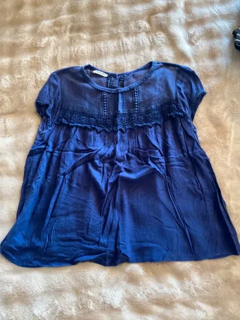 Petite blouse bleue nuit