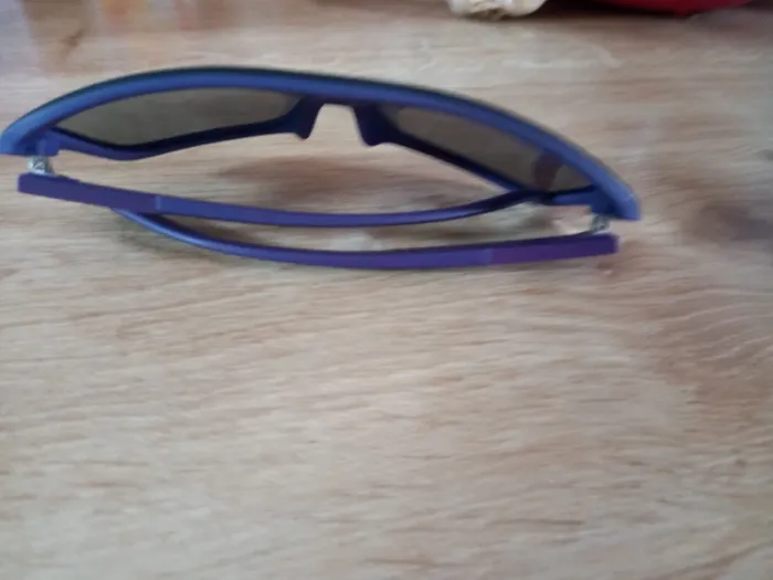 Lunette de soleil - photo numéro 3