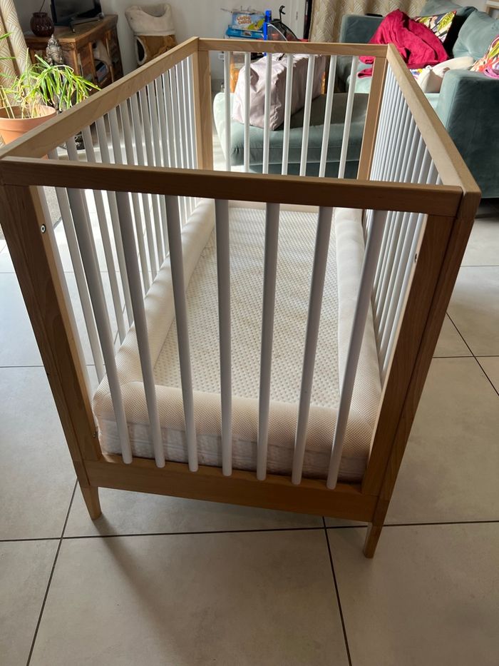 Lit bébé - photo numéro 2