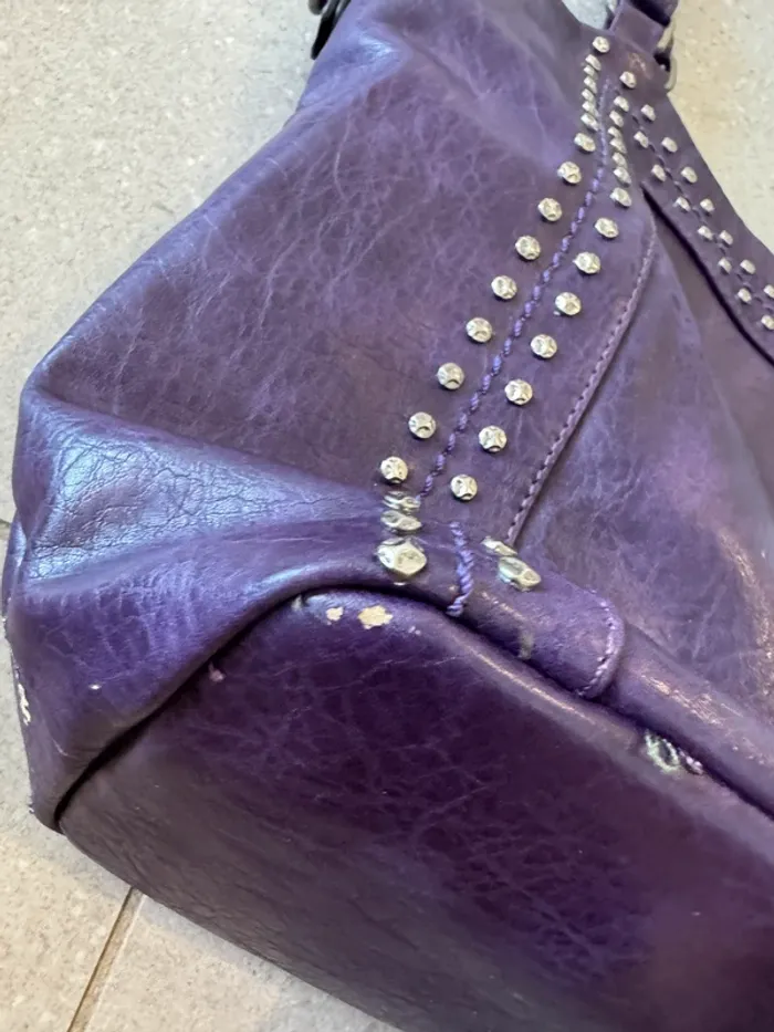 Sac à main violet Mandoline, il ya des marques d'usures, 36*32cm - photo numéro 2