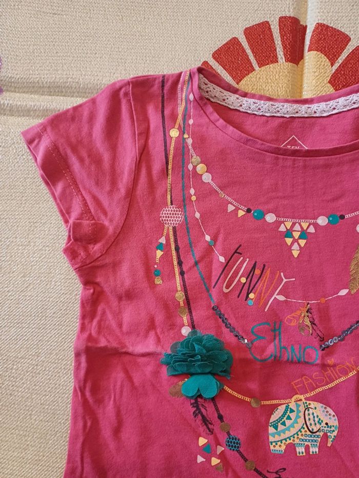 Lot t-shirts 4/5 ans - photo numéro 9