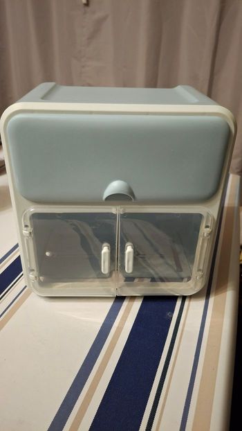 Distributeur papier toilette et mouchoirs