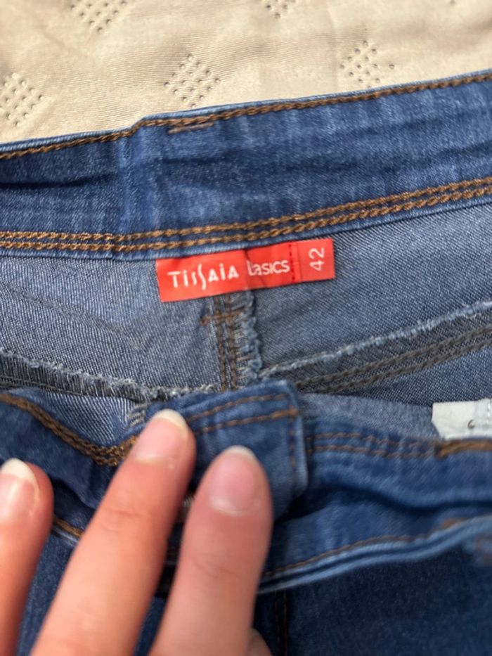 Short en jeans tissaia 42 TBE - photo numéro 2