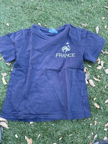 TEE shirt équipe de France en 8 ans