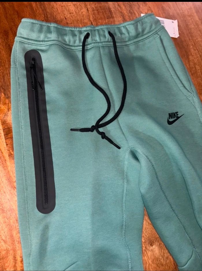 Jogging Nike Tech XS Neuf - photo numéro 2