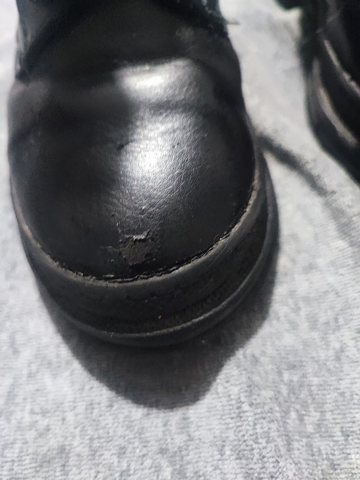 Bottines noires Kiabi pointure 27 - photo numéro 2