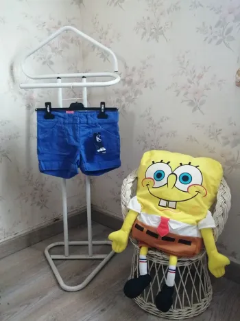 Short bleu baja avec poches et ceinture ajustable / kiabi / (12ans)