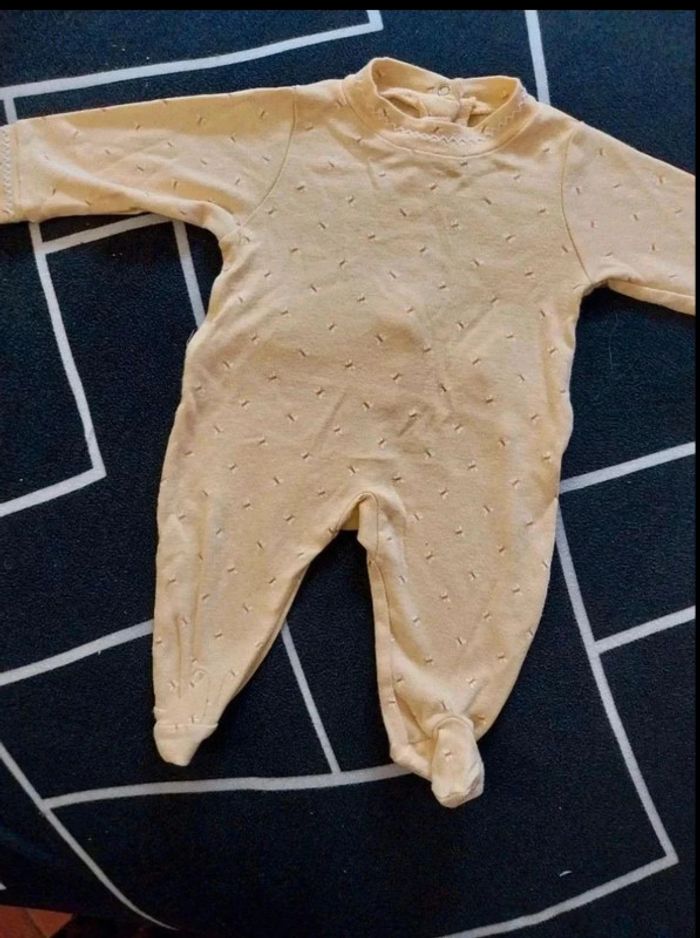 Pigama taille 1 mois jaune