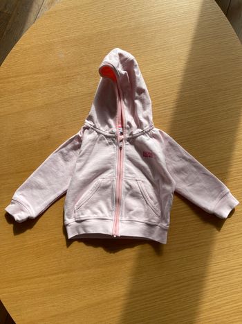 Sweat zippe capuche boss 12 mois