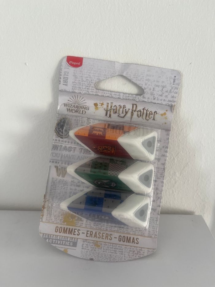 3 gommes Harry Potter NEUVES