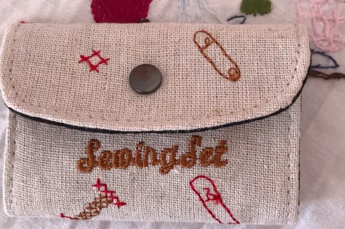 Trousse couture voyage