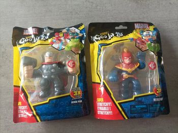 Figurines