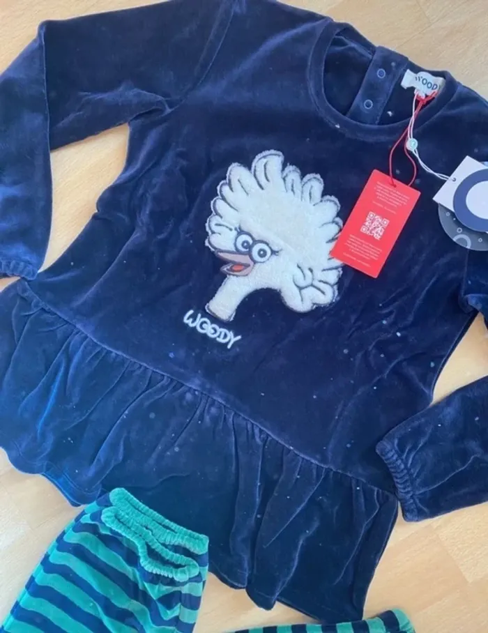 Superbe Pyjama en velours Woody taille 8 ans val 49e Neuf - photo numéro 5
