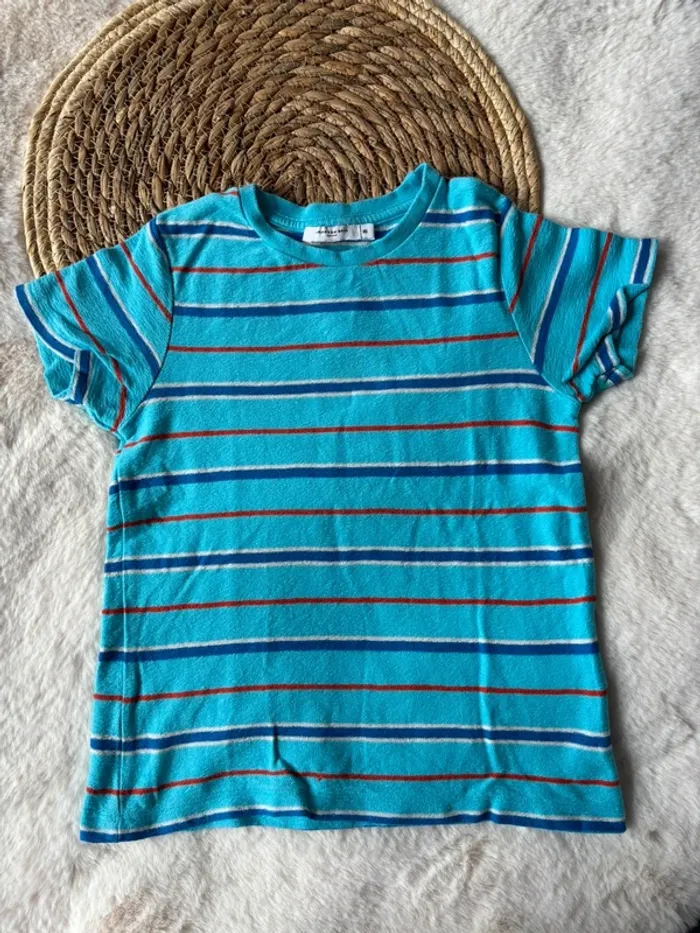 T-shirt bleu