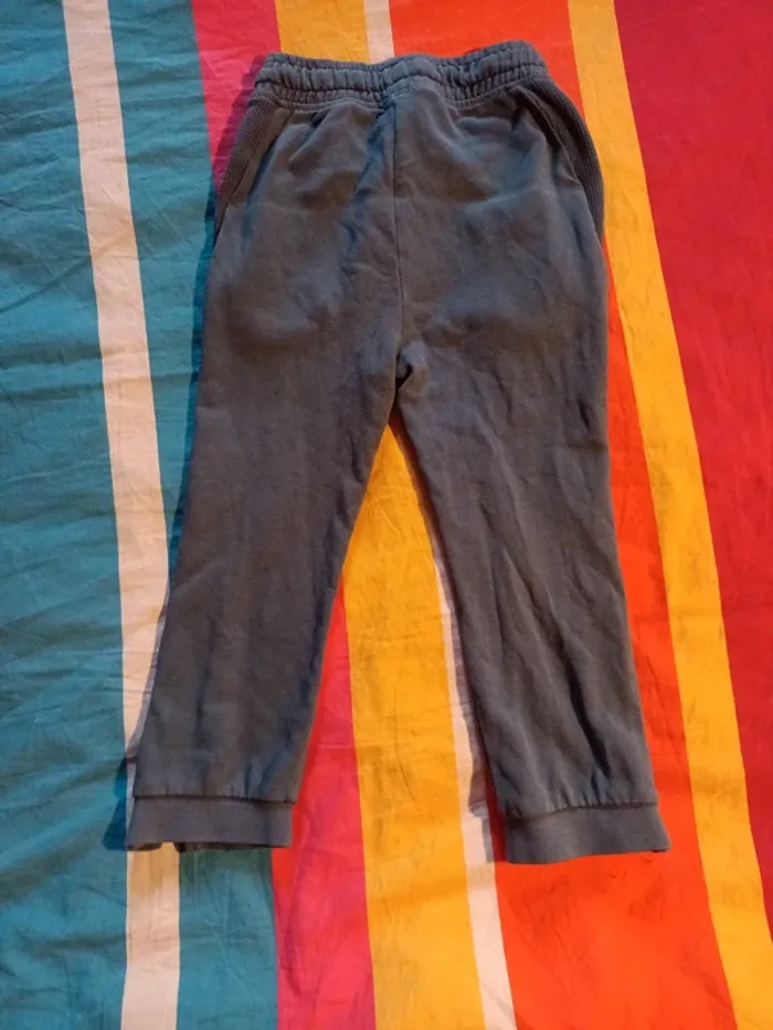 Pantalon avec zip 5 ans - photo numéro 2