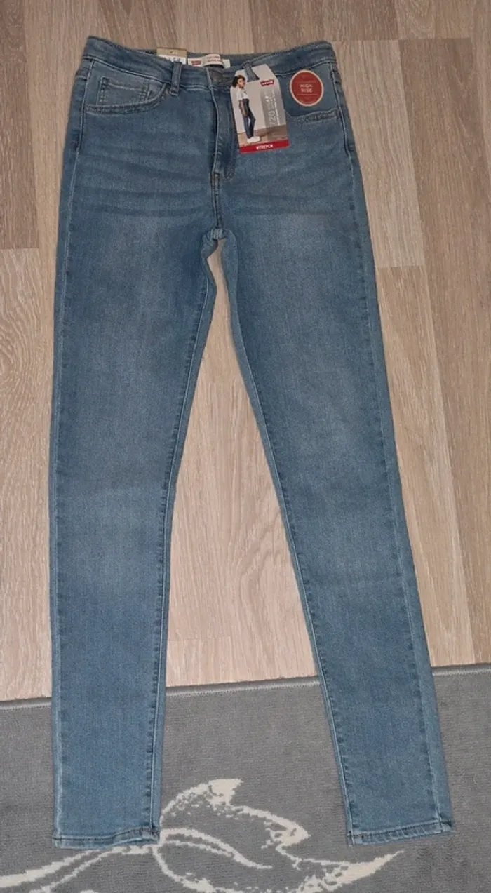 Jean Super Skinny, Levi's, 14 ans. Neuf