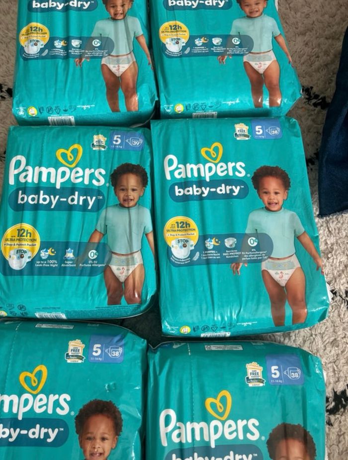Couches Pampers 6 paquets