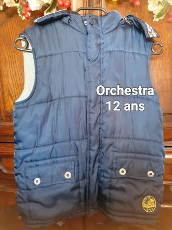 Anorak sans manches capuche 12 ans